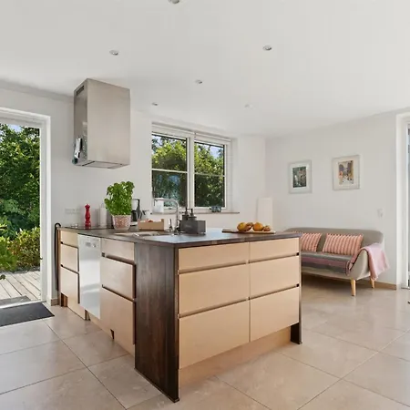 Alvia - 1-6km From The Sea By Interhome Rageleje