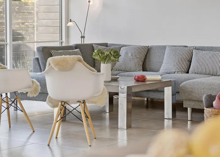 Alvia - 1-6km From The Sea By Interhome
